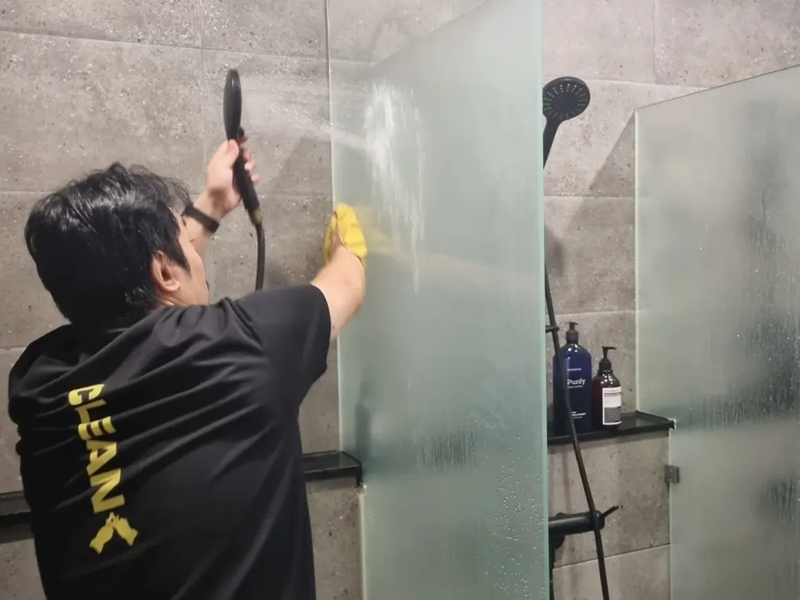 담양군 무정면 건물 세면대·파우더룸 바닥 위생청소 사례 - 행진크린