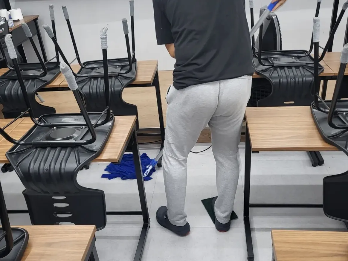 담양군 무정면 사업장 로비·응접실 바닥 위생청소 사례 - 행진크린
